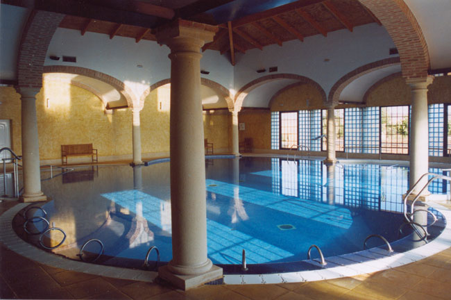Balneario Cervantes piscina
