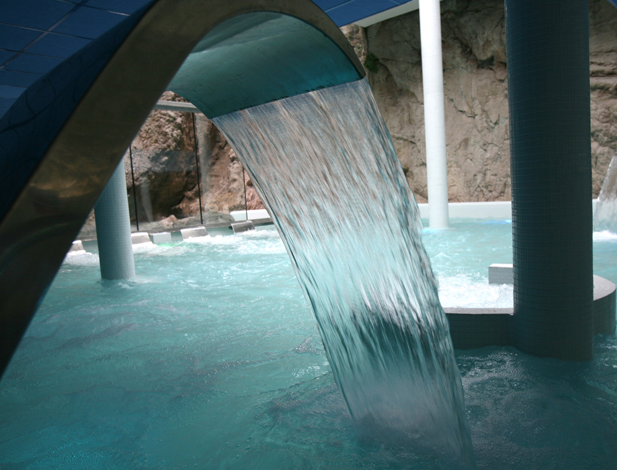 Balneario de La Hermida - chorro